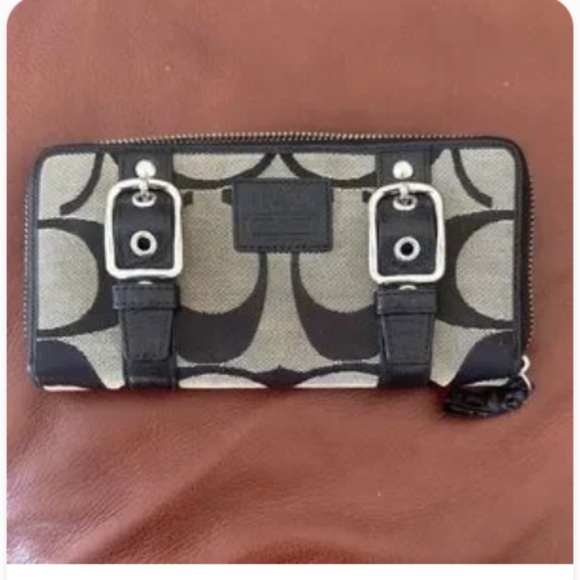 Coach Bags!  So Many Options!  from $36 - $125 - Plus 10% off!! - Picture 7 of 10